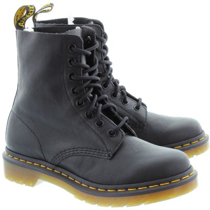 Dr Martens 1460 Pascal Virginia in 