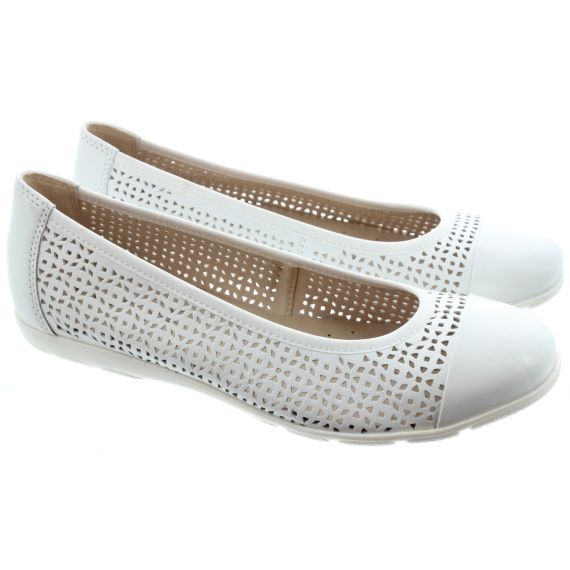 CAPRICE Ladies 22151 Ballerina Pumps In White 