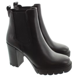 Tamaris chelsea sales boots uk